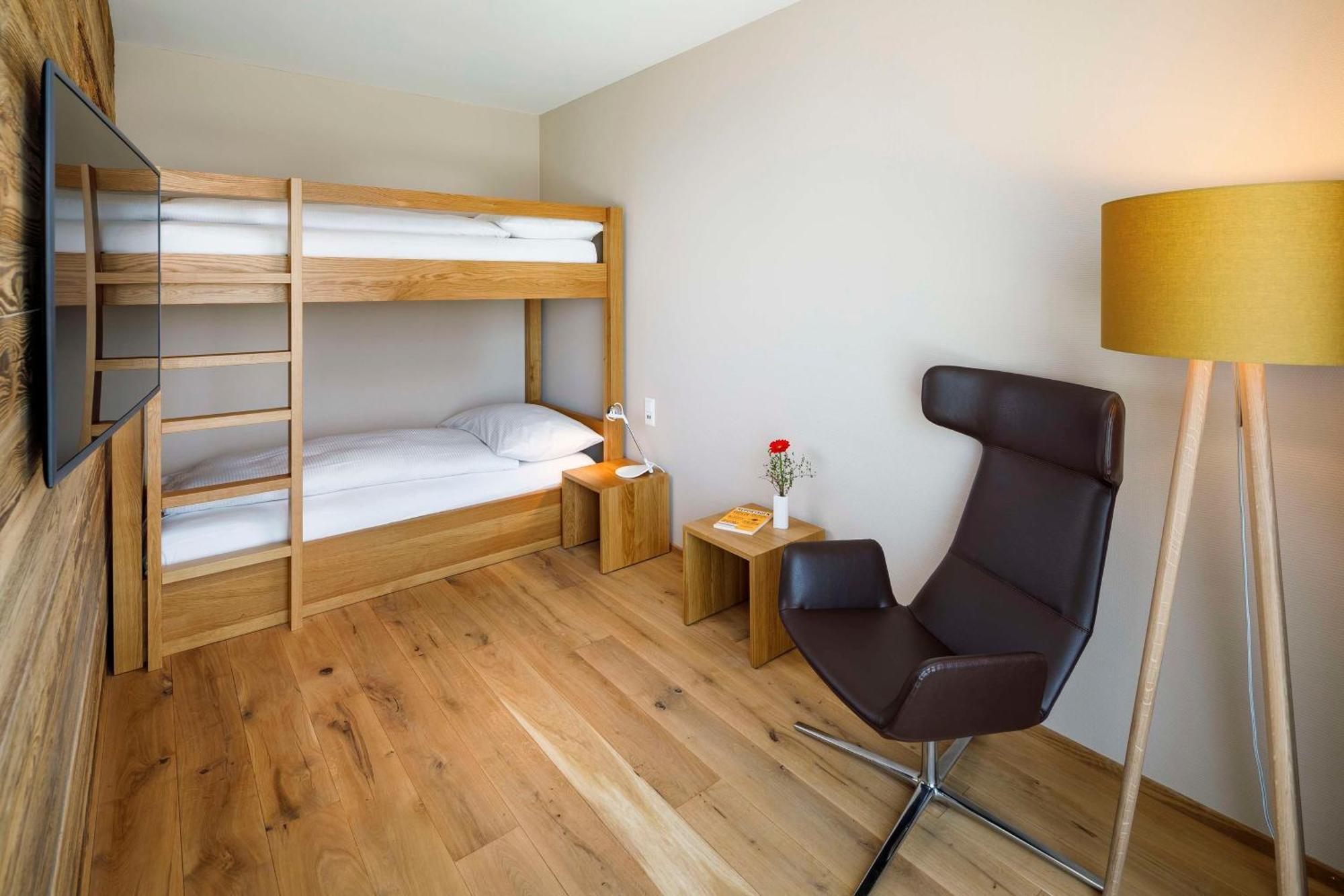 Hotel Allegra Lodge Клотен Екстер'єр фото