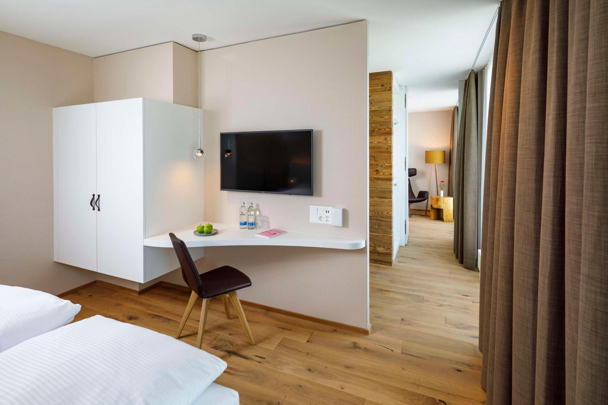 Hotel Allegra Lodge Клотен Екстер'єр фото