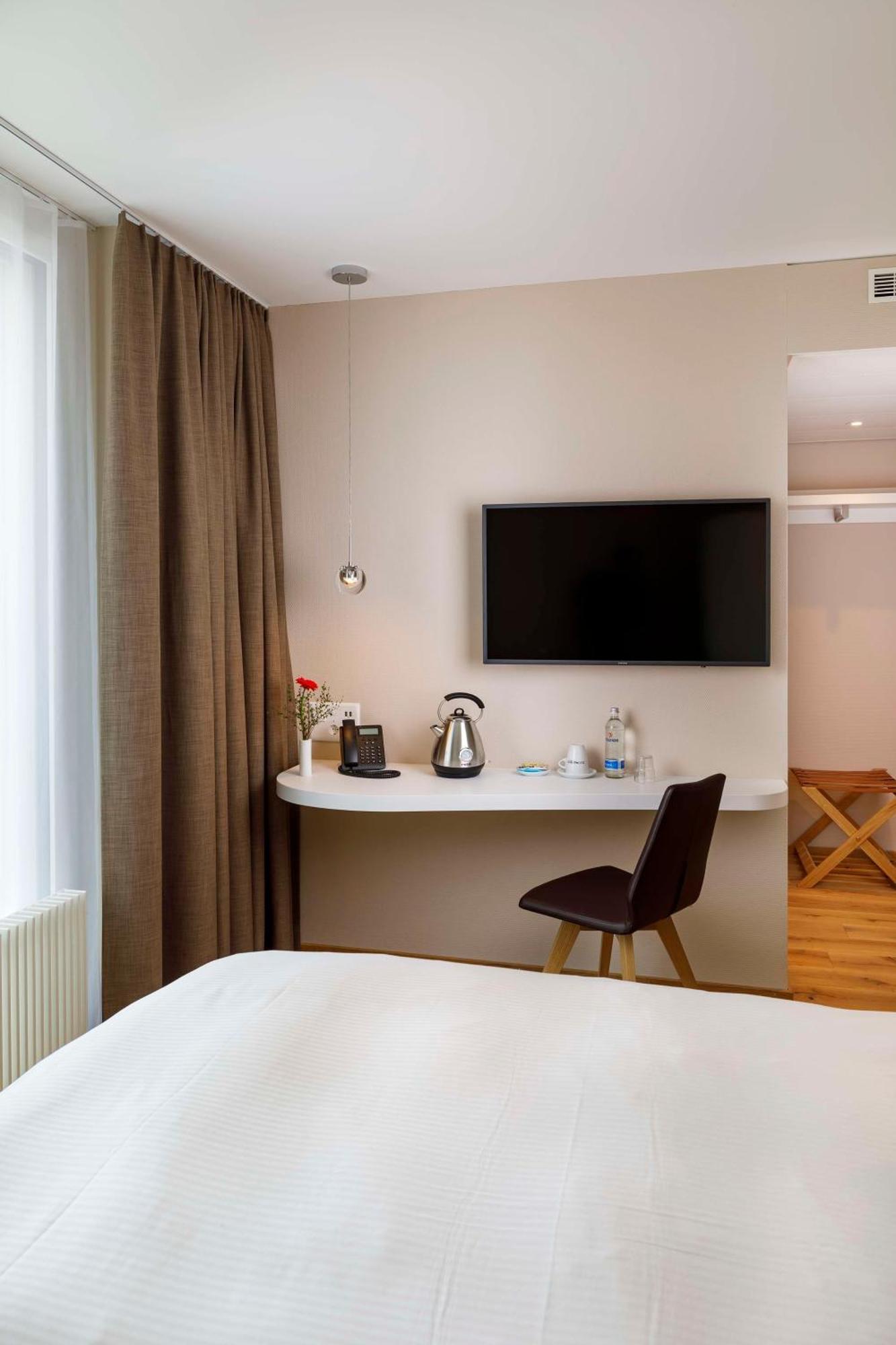 Hotel Allegra Lodge Клотен Екстер'єр фото